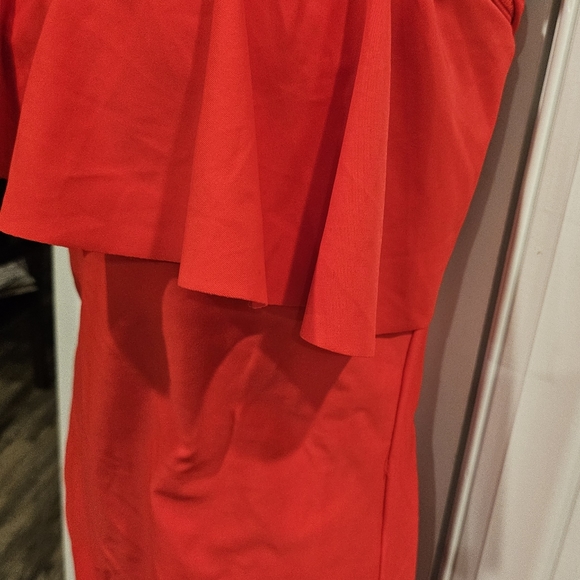 Island Goddess Off-Shoulder One Piece Ruffle Swimsuit - Picture 7 of 10